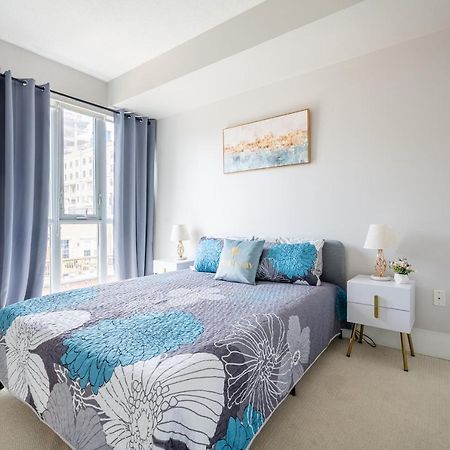 Beautiful Condos In The Heart Of Downtown By Globalstay 多伦多 外观 照片