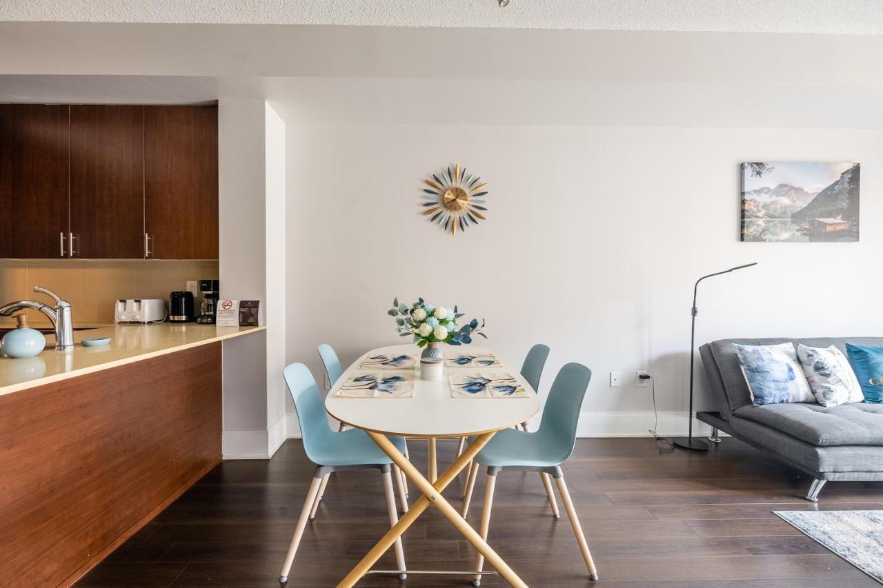 Beautiful Condos In The Heart Of Downtown By Globalstay 多伦多 外观 照片