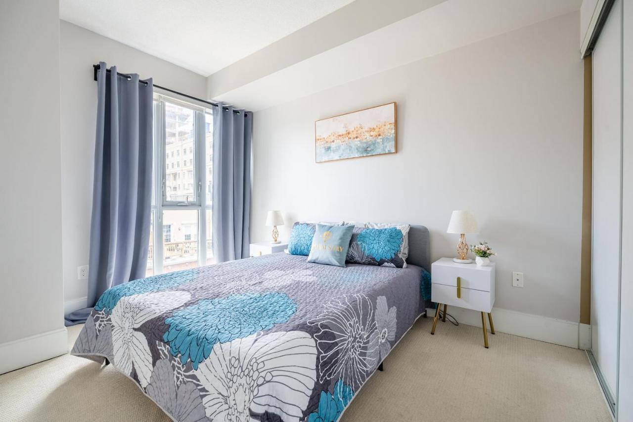 Beautiful Condos In The Heart Of Downtown By Globalstay 多伦多 外观 照片