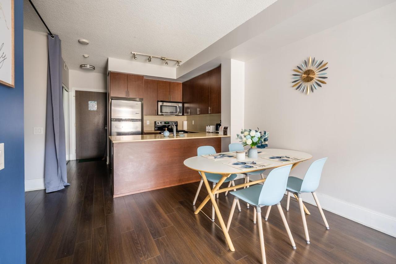 Beautiful Condos In The Heart Of Downtown By Globalstay 多伦多 外观 照片