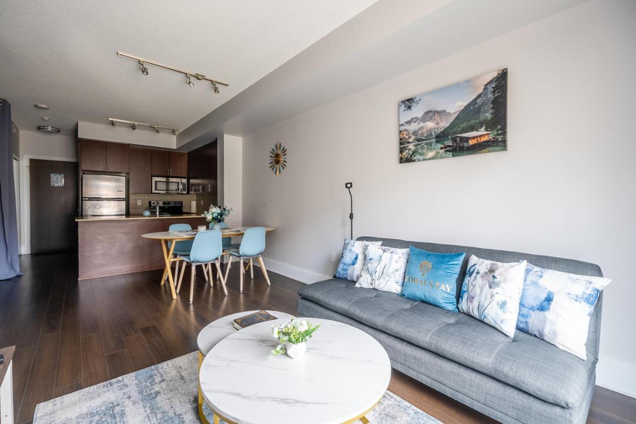Beautiful Condos In The Heart Of Downtown By Globalstay 多伦多 外观 照片